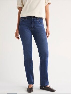 Abercrombie & Fitch Mid Rise 90s Frayed Hem Jean